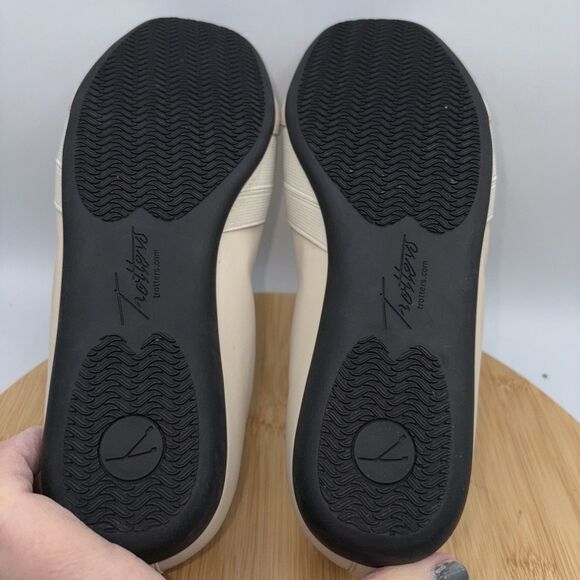 Trotters Stella Ballet Flats Women’s Ivory Slip-On Comfort Shoes 8W Square toe - Picture 10 of 11